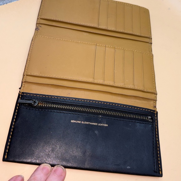 COACH Glovetanned Leather Tri-Fold Wallet new Black - Picture 1 of 6